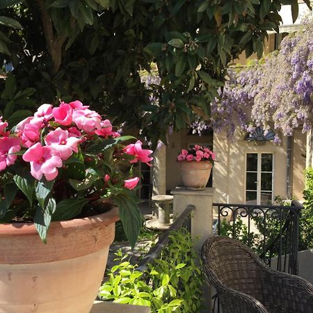 Cinq & Sept Hotel Roujan Екстериор снимка